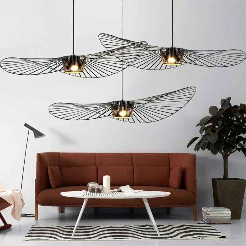 Lampada a sospensione ShadowSleek — Paralume nero a forma di cappello, design scultoreo - Desfino