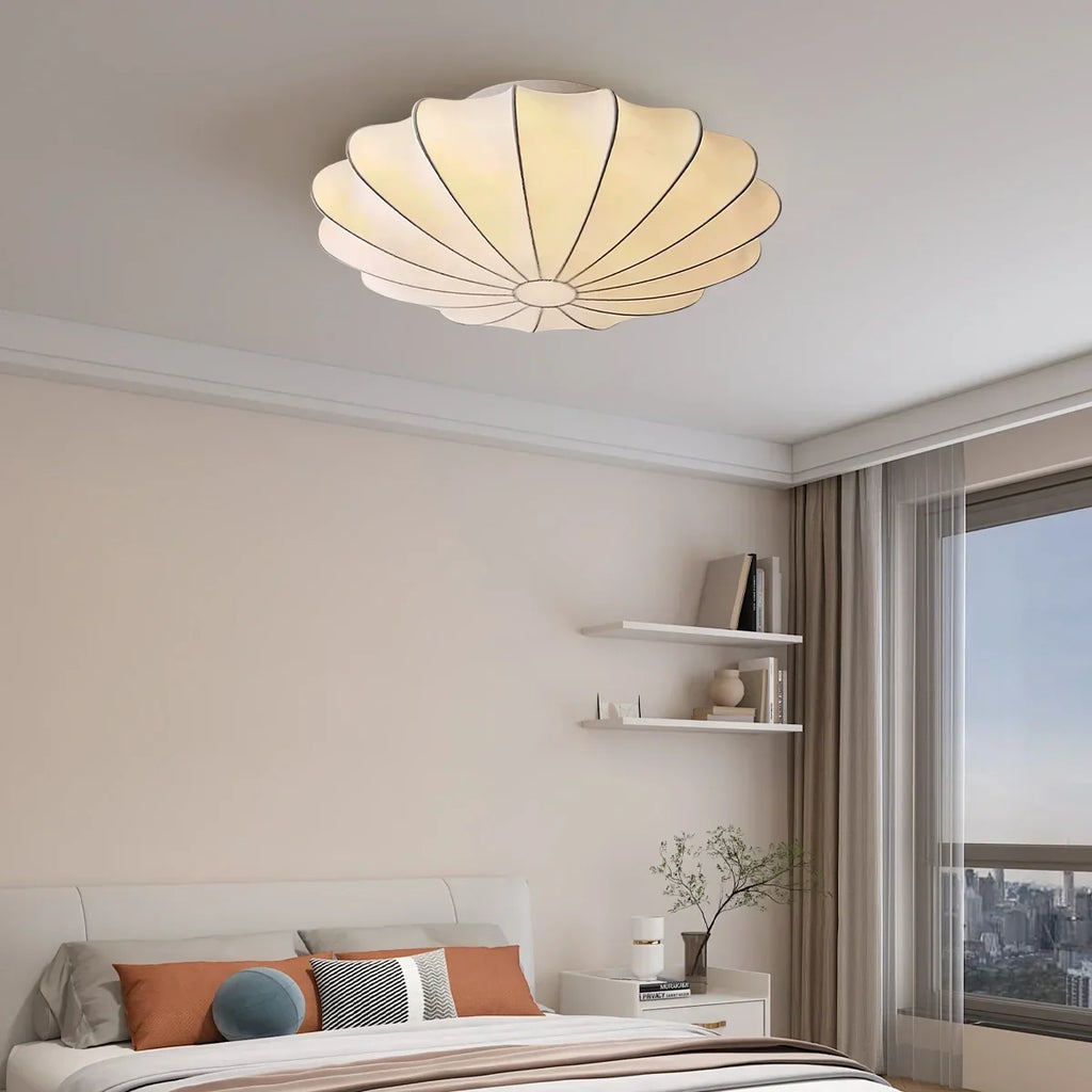 Moderne Deckenleuchte in Seidenlaternenform für das Schlafzimmer | Desfino