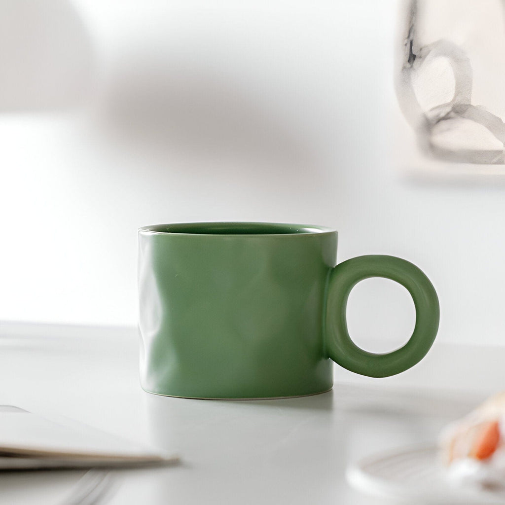 Tasse à café en céramique bleue Viora — design émaillé avec anse en anneau - Desfino