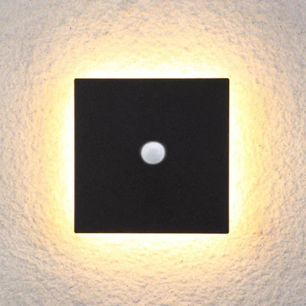 AeroLume Applique murale d’extérieur LED ronde, noire et blanche - Desfino