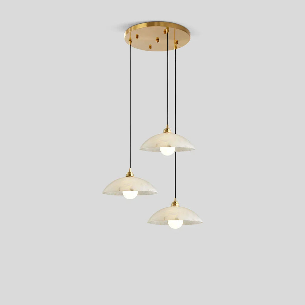Pendelleuchte aus spanischem Alabaster in Kuppelform für das Esszimmer | Desfino