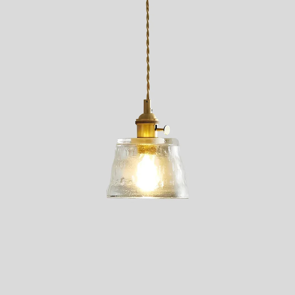 Nordische Glas-Pendelleuchte in Tassenform für den Nachttisch | Desfino