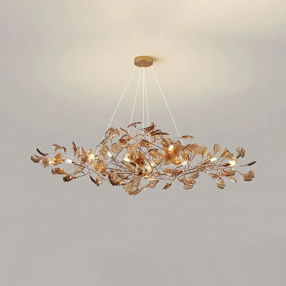 Kronleuchter mit Ginkgoblättern aus Acrylglas für den Essbereich | Desfino