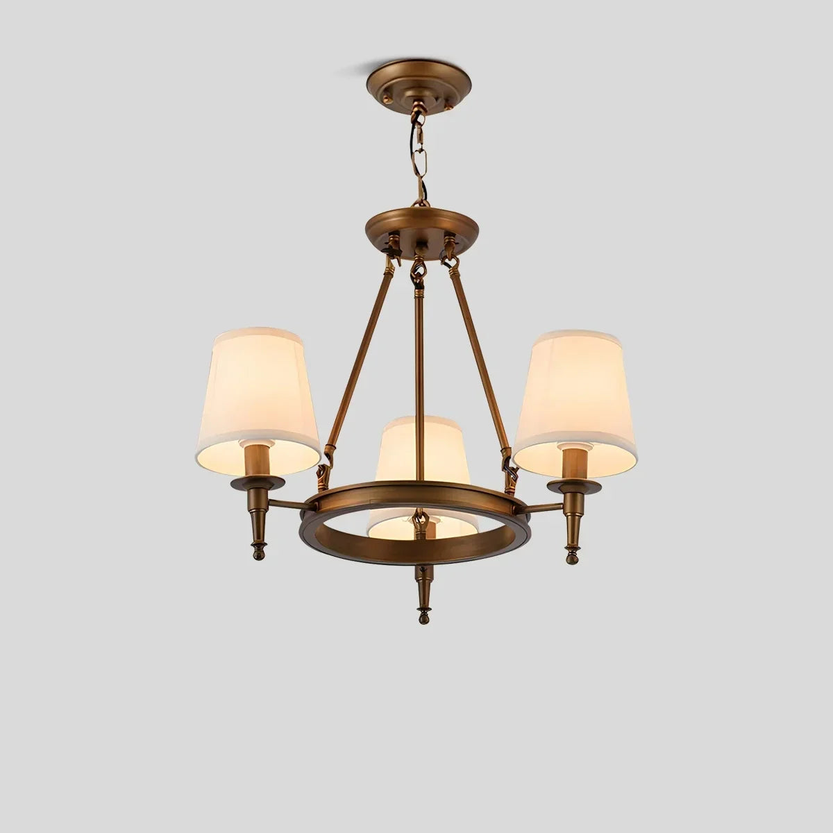 Vintage-Kronleuchter aus Metall und Stoff mit ringförmigem Design | Desfino