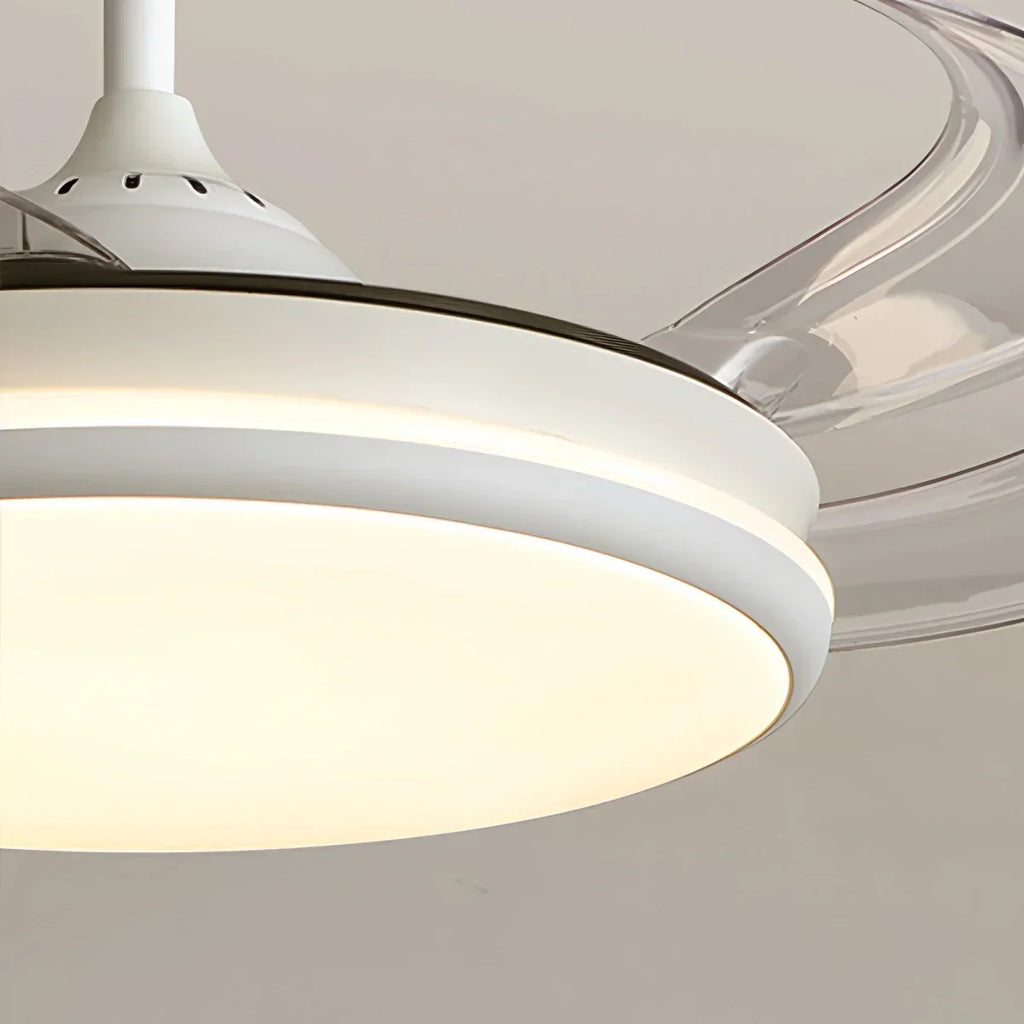 Moderner Deckenventilator mit Fernbedienung und transparenten Flügeln | Desfino