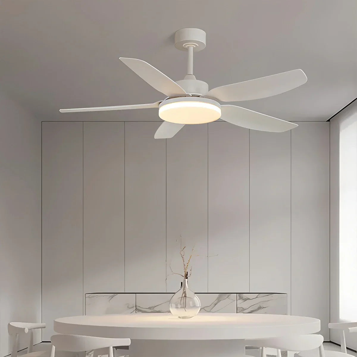 Weiße Deckenventilatorleuchte mit Fernbedienung | Desfino