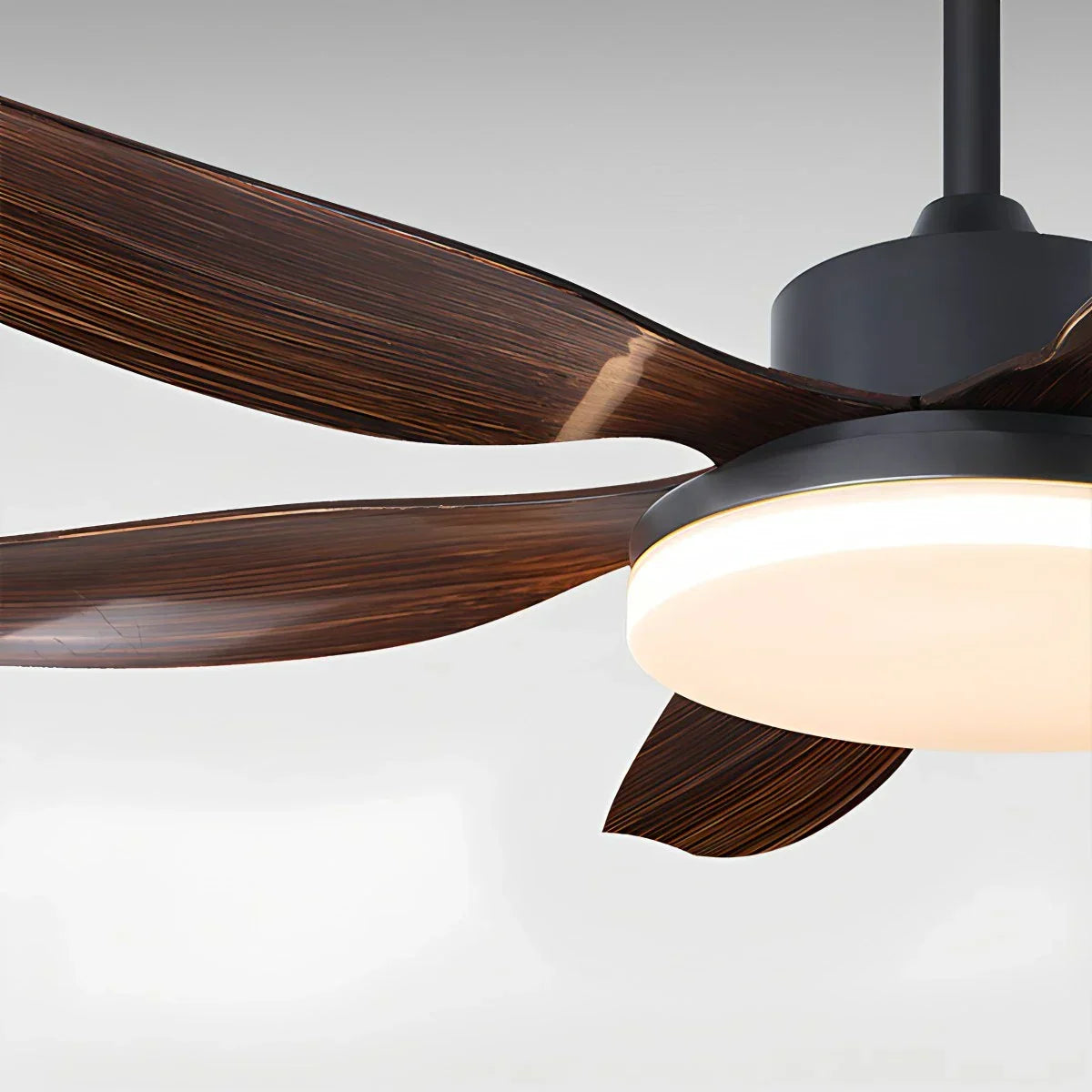Nordischer LED-Deckenventilator mit 6 Flügeln und Licht | Desfino