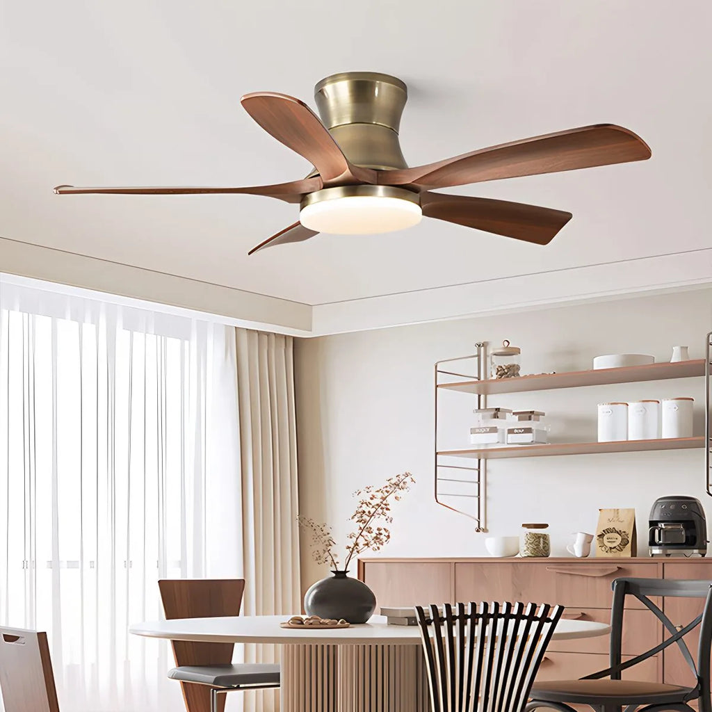 Moderner Deckenventilator mit 5 Flügeln, Licht und Fernbedienung | Desfino