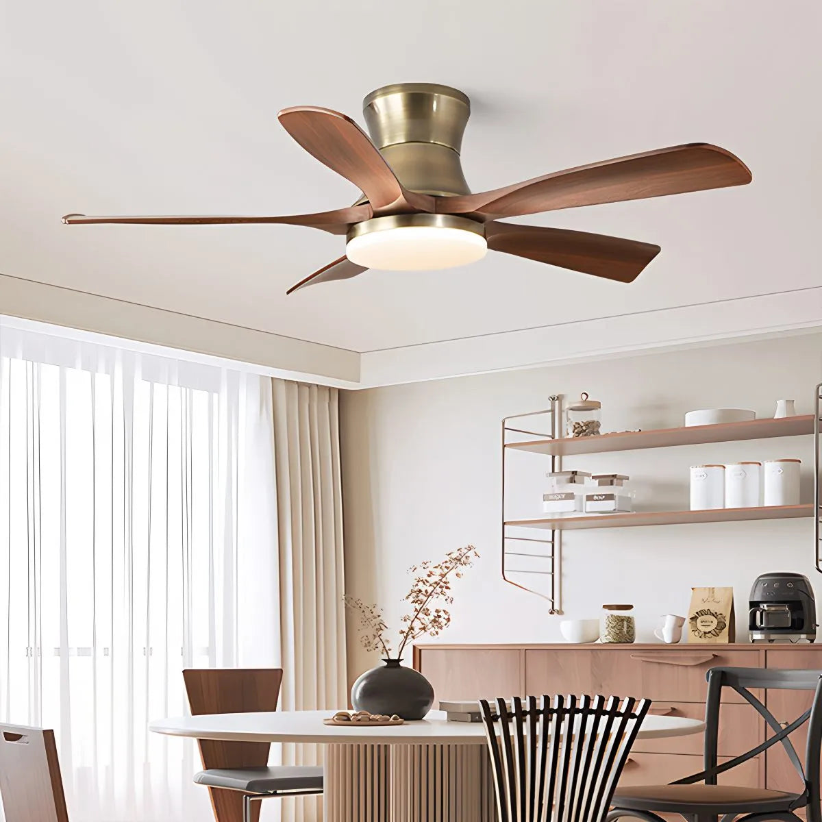 Moderner Deckenventilator mit 5 Flügeln, Licht und Fernbedienung | Desfino