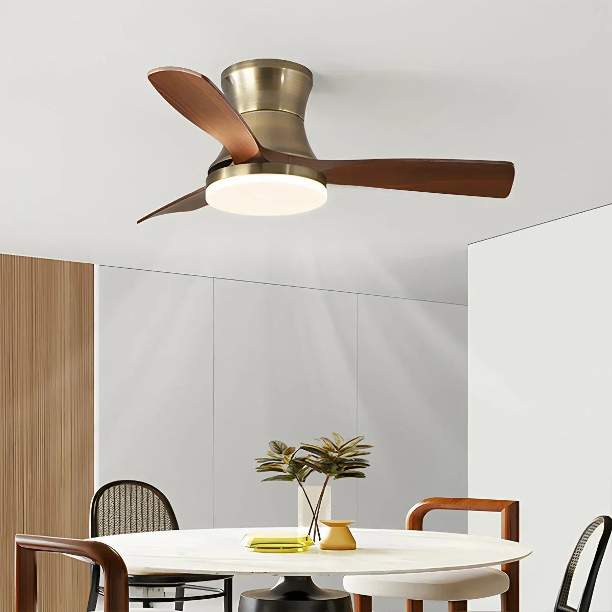 Moderner Deckenventilator mit 5 Flügeln, Licht und Fernbedienung | Desfino