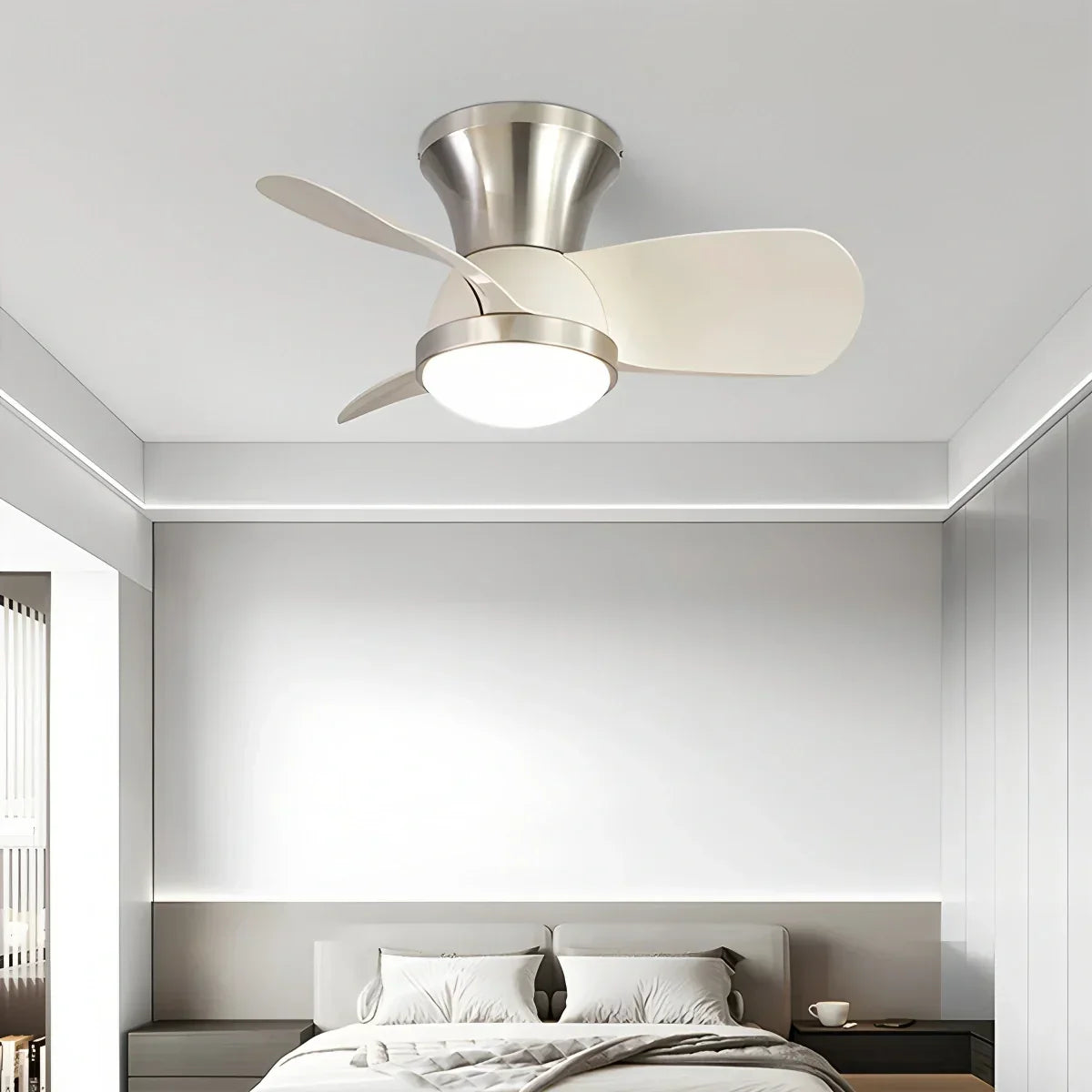 Einfacher Deckenventilator mit Licht für das Kinderzimmer | Desfino