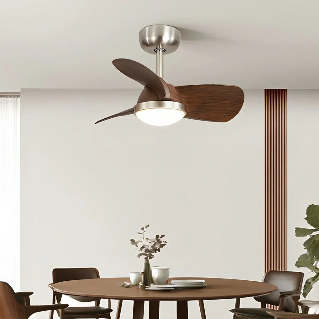 Einfacher Deckenventilator mit Licht für das Kinderzimmer | Desfino