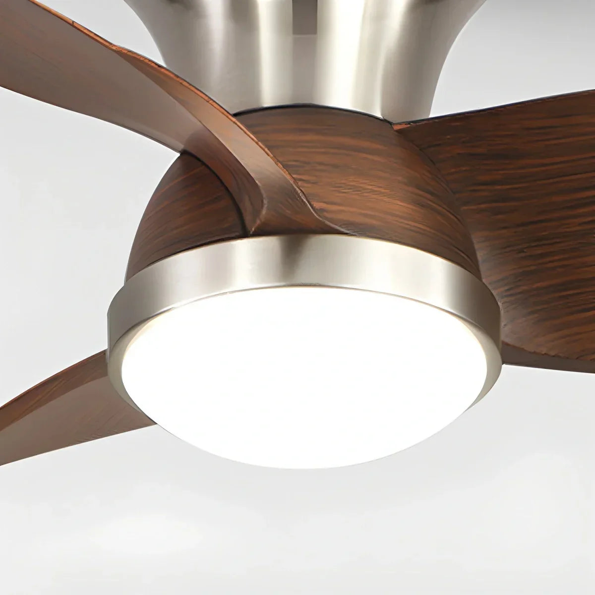 Einfacher Deckenventilator mit Licht für das Kinderzimmer | Desfino