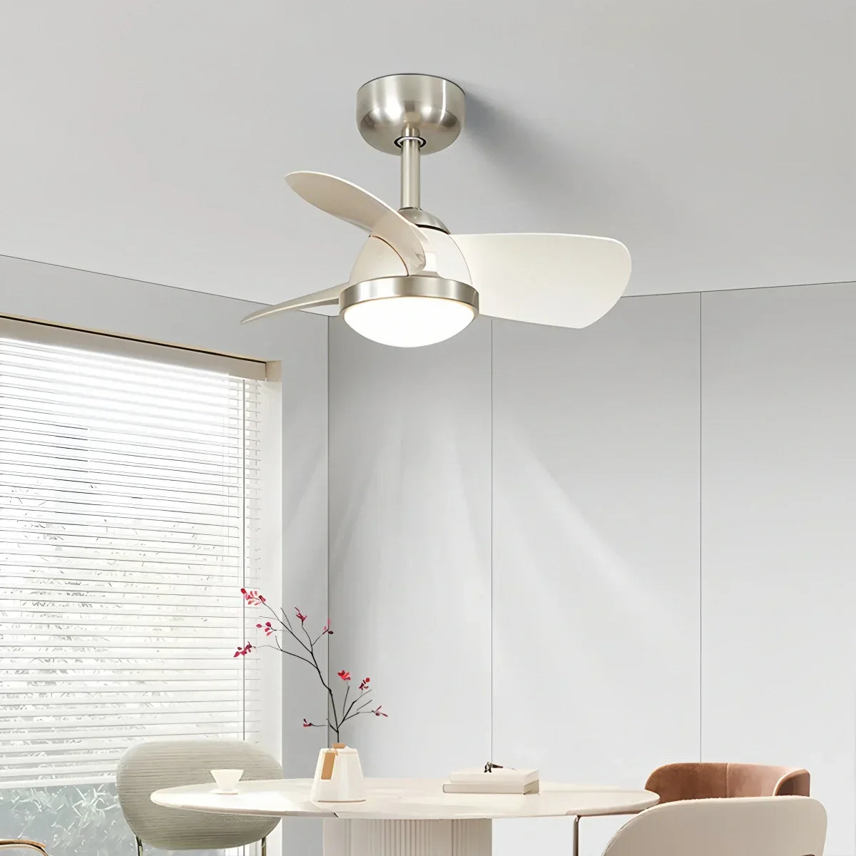 Einfacher Deckenventilator mit Licht für das Kinderzimmer | Desfino