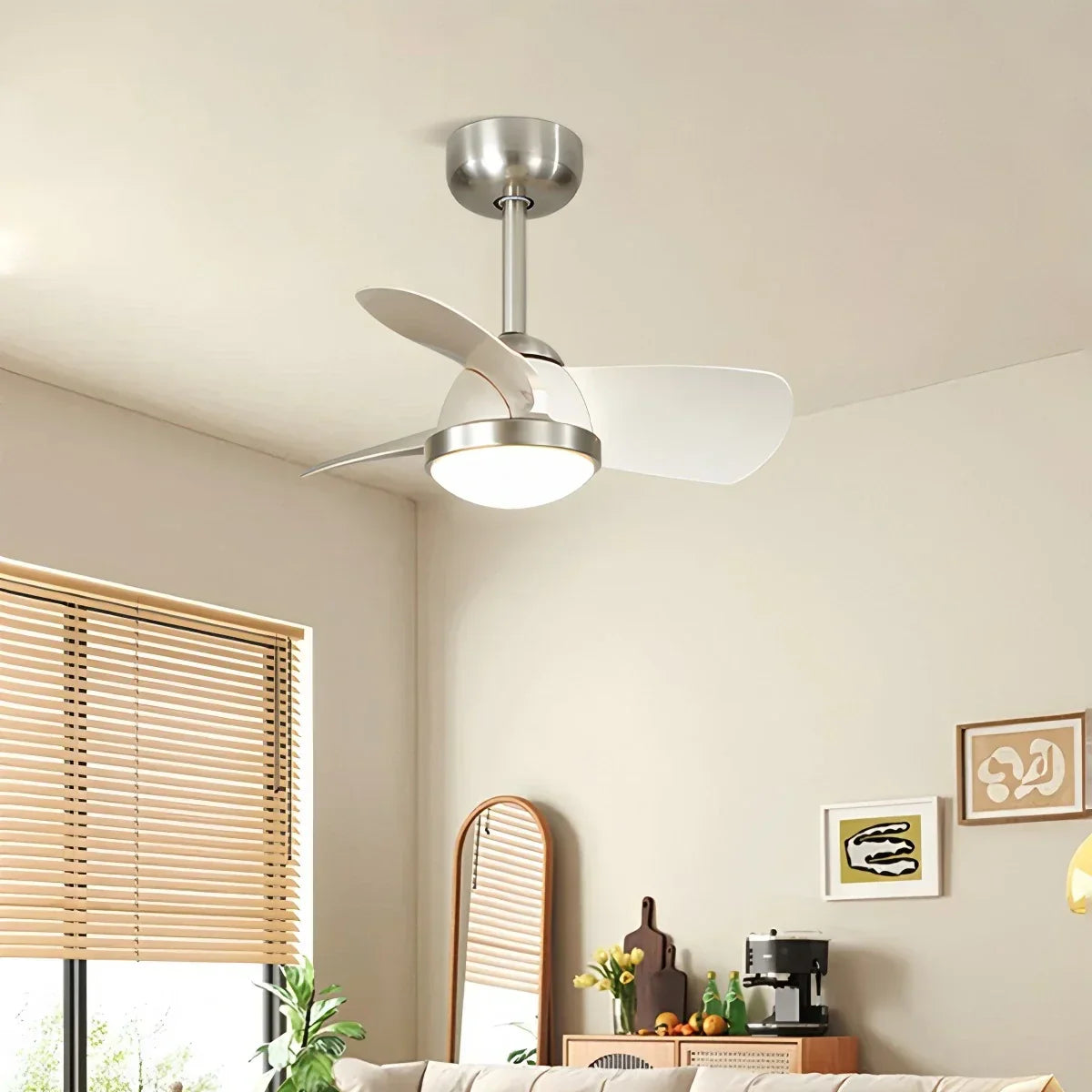 Einfacher Deckenventilator mit Licht für das Kinderzimmer | Desfino