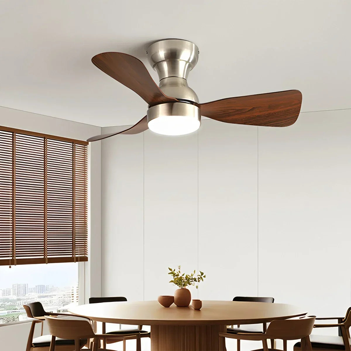 Kompakter Deckenventilator mit Licht und Fernbedienung für Innenräume | Desfino