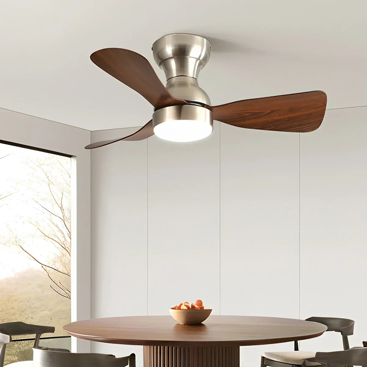 Kompakter Deckenventilator mit Licht und Fernbedienung für Innenräume | Desfino