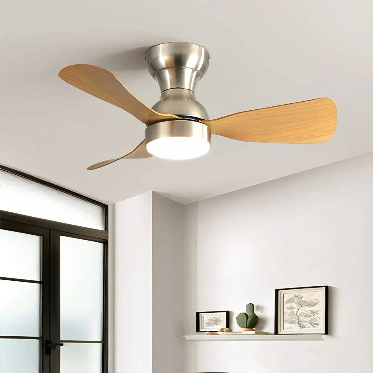 Kompakter Deckenventilator mit Licht und Fernbedienung für Innenräume | Desfino