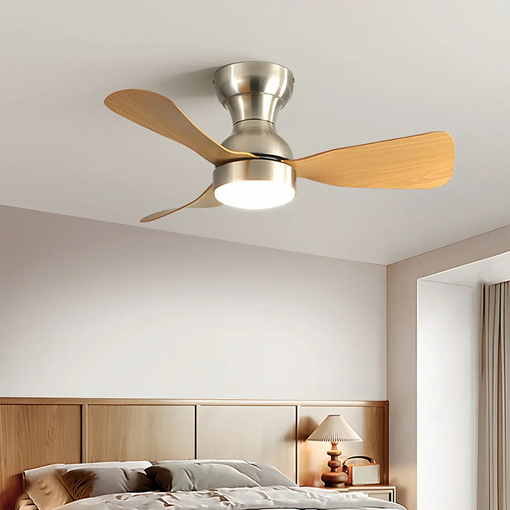Kompakter Deckenventilator mit Licht und Fernbedienung für Innenräume | Desfino