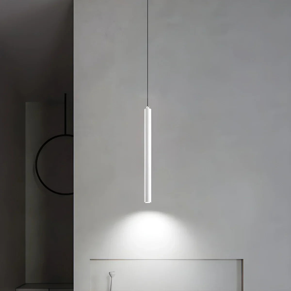 Moderne lange LED-Rohr-Pendelleuchte als Nachttischlampe | Desfino