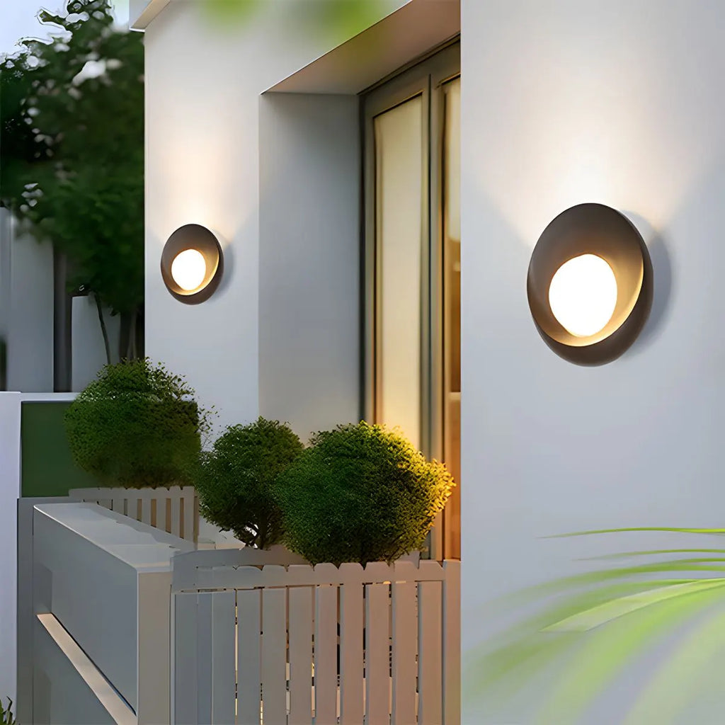 Outdoor Waterproof Garden Decorative Wall Sconce | Desfino