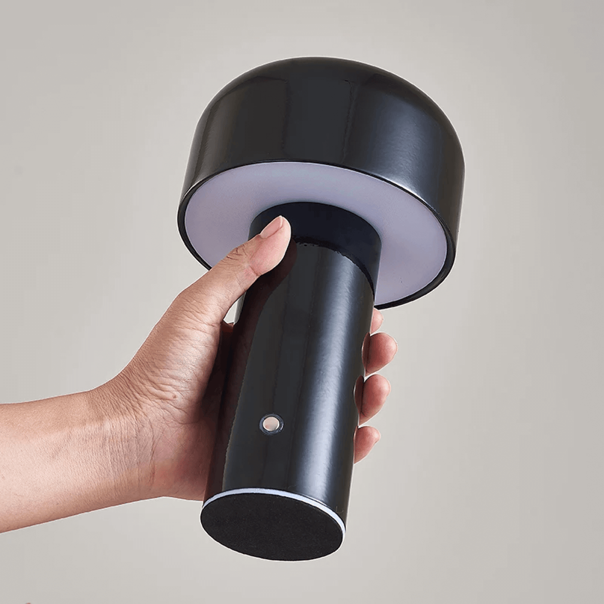 Lampe de table champignon sans fil rechargeable LumiMush — design moderne | Desfino