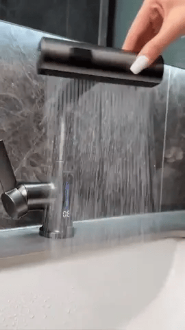 صنبور Quorra AquaFlex قابل للسحب — خرطوم بطول 60cm، دوران 360°، LED - Desfino