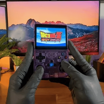 Retro-käsikonsoli — 3,5 tuuman HD IPS, 10 000 peliä, WiFi - Desfino