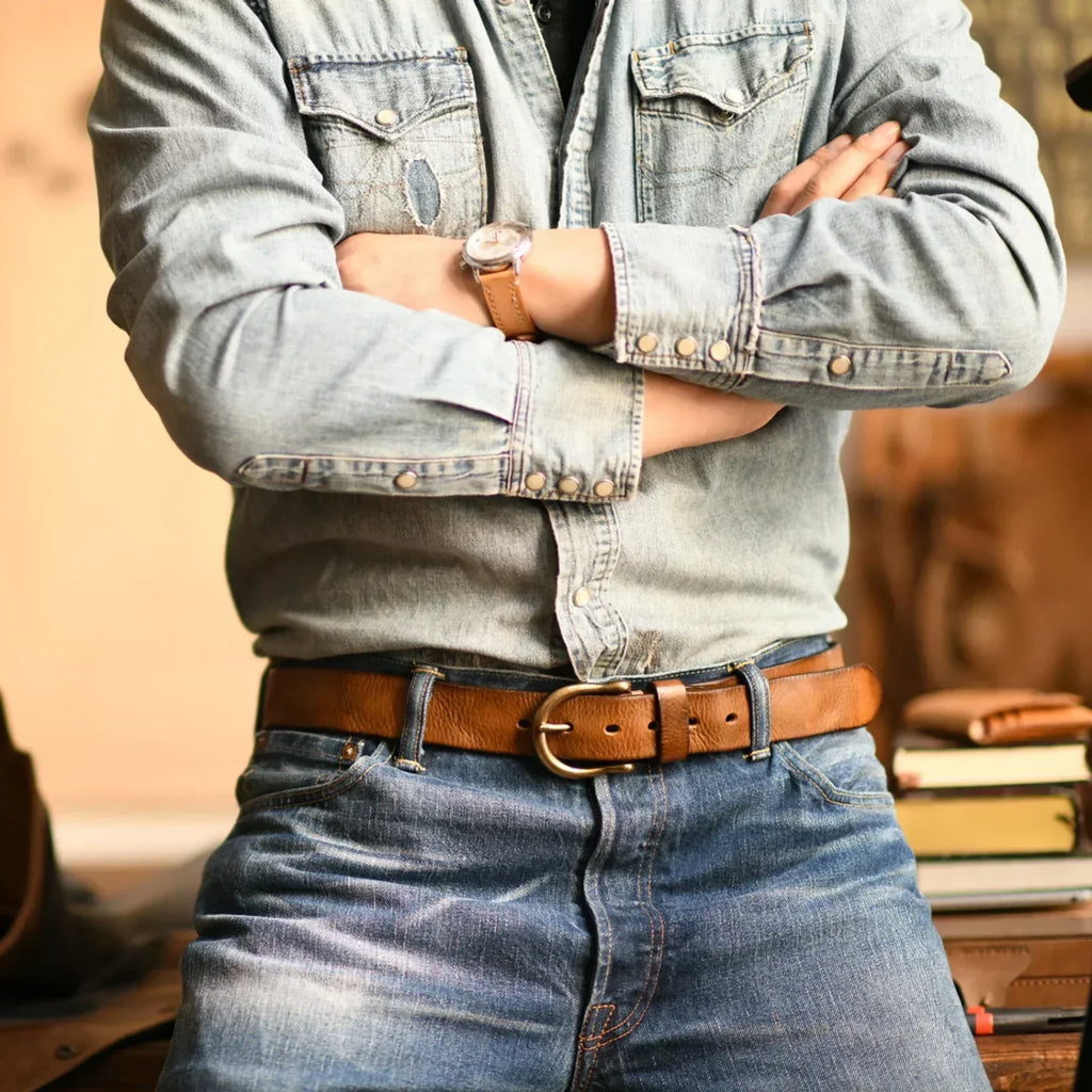 Kestrel Leather Belt — Retro Horseshoe Buckle, Everyday Style - Desfino
