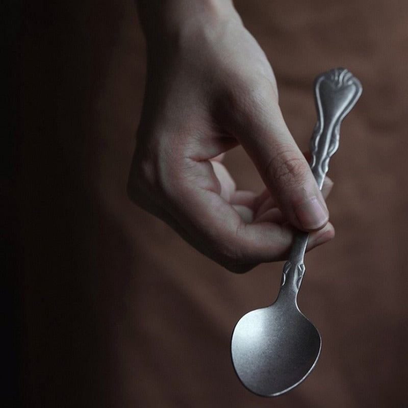 NovaLia 4件套复古哑光欧式餐具套装 - Desfino