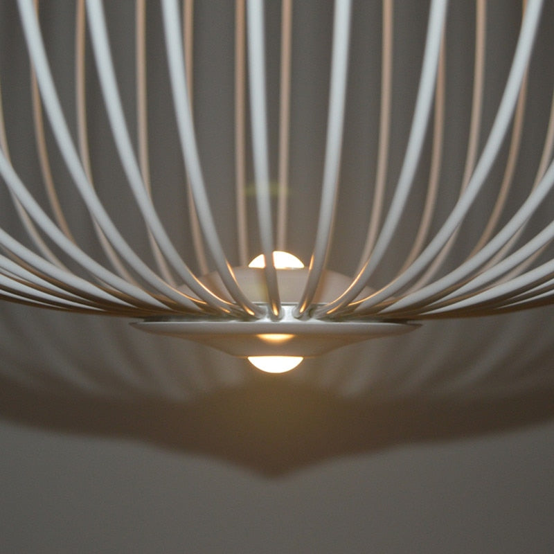 AeroSpire Pendelleuchte mit Speichen — Kaleidoskopischer Schirm, wechselndes Licht - Desfino