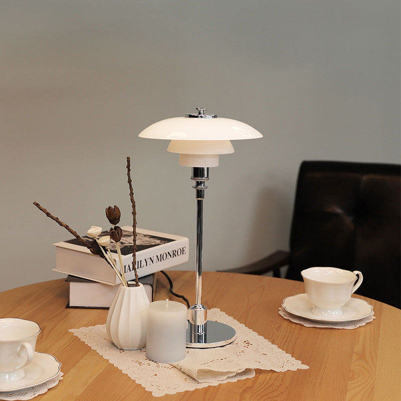 Nordvik dimmbare LED-Tischlampe – warmes Licht, skandinavischer Stil - Desfino