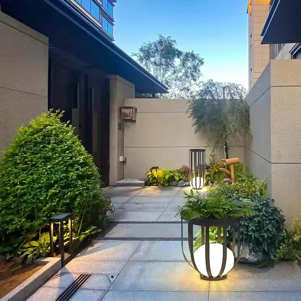 Solar Flower Stand Outdoor Floor Lamp | Desfino