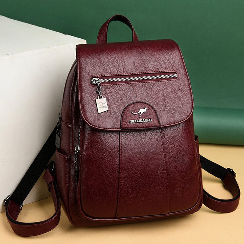 Mochila de Senhora Aurelia em Pele — Transporte Estruturado para o Dia a Dia - Desfino