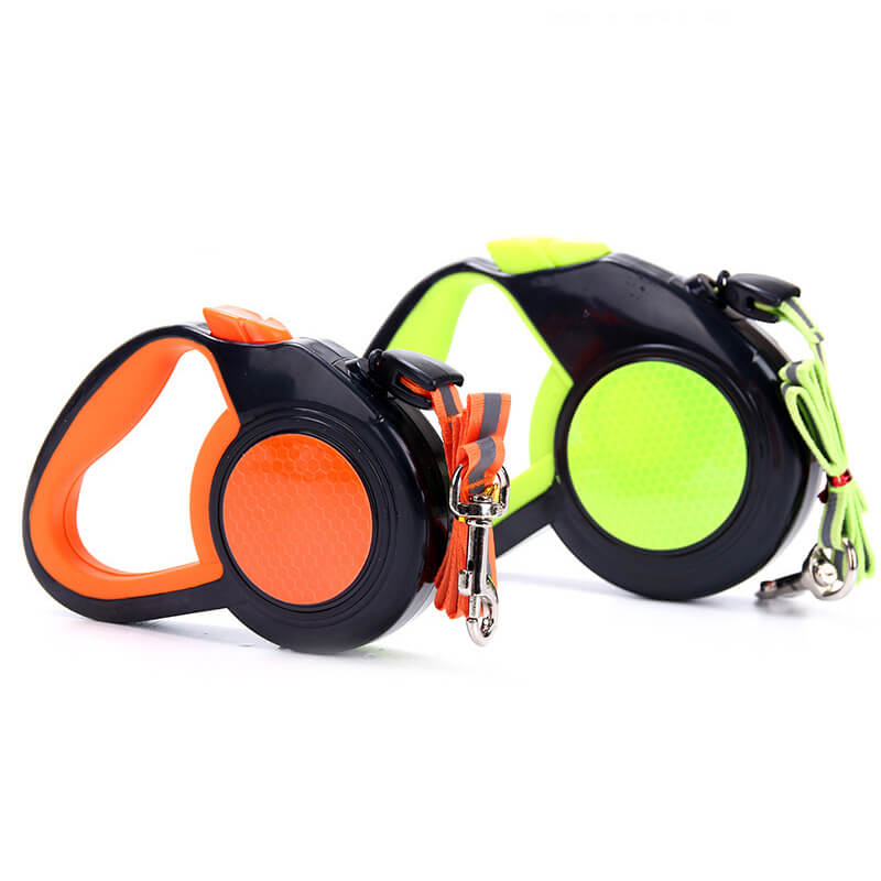 NovaStride Retractable Reflective Dog Leash — Neon Visibility - Desfino