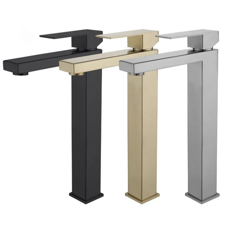 Astraea modern badrumsblandare — ettgreppsdesign - Desfino