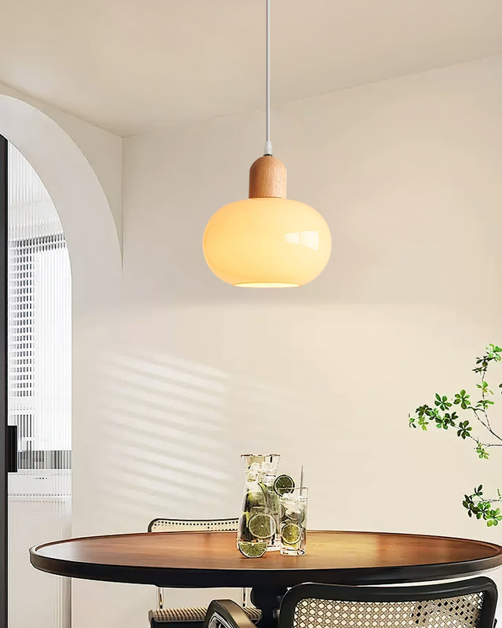 Sanfte Glas-Pendelleuchte für den Essbereich | Desfino