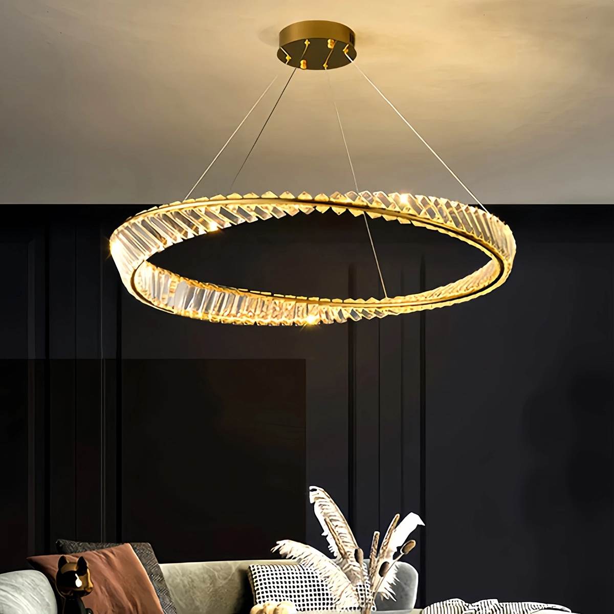 Moderner luxuriöser Ringkronleuchter aus Metall und Glas | Desfino