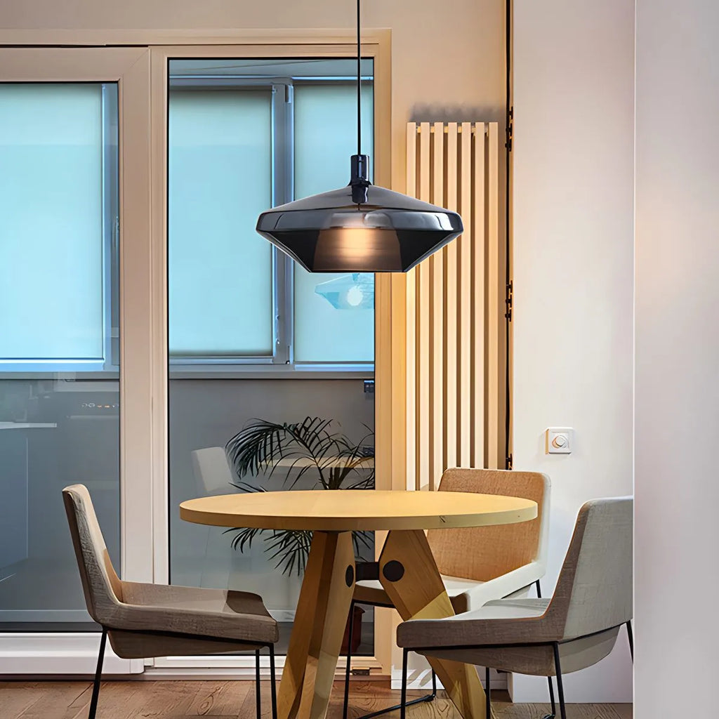 Moderne minimalistische LED-Glaspendelleuchte für die Küche | Desfino