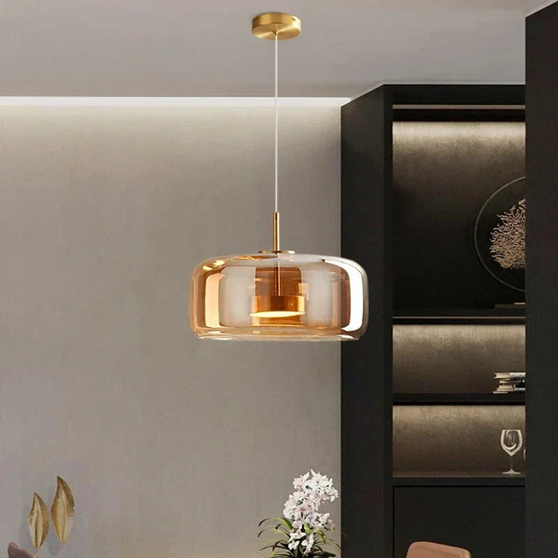 Aurelo moderne pendel med glaskugle — minimalistisk lys - Desfino