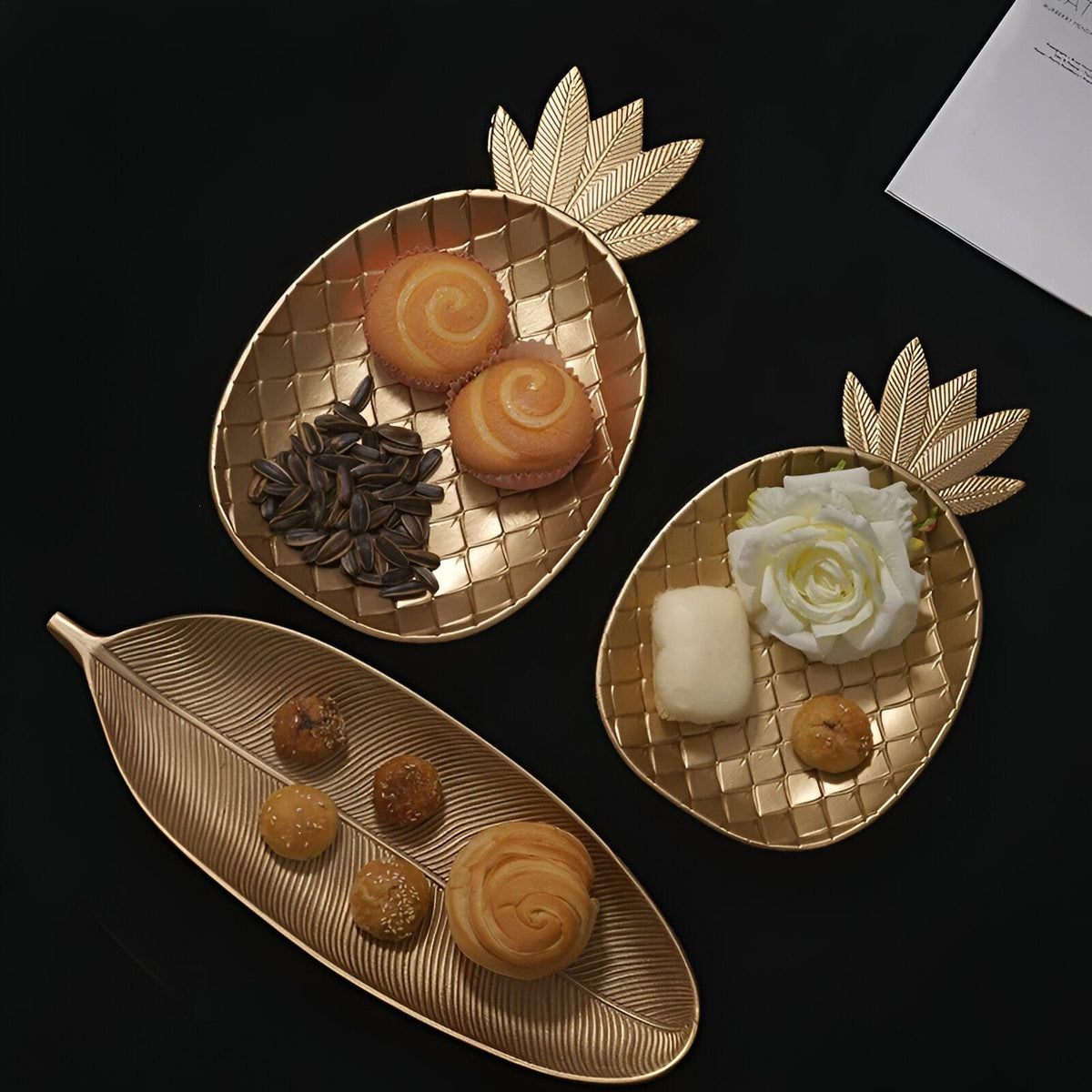 Bandeja nórdica dorada con forma de hoja — diseño de hoja de piña - Desfino