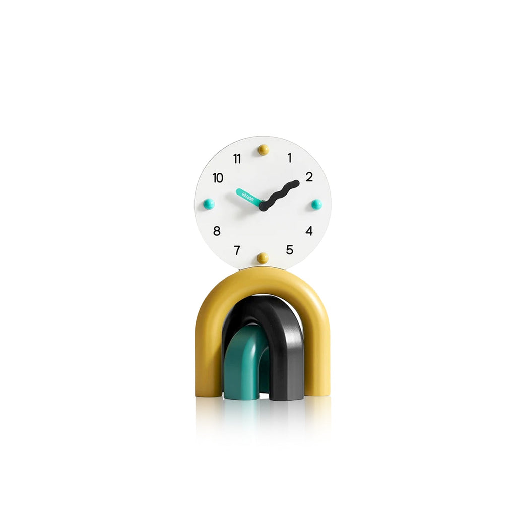 Horloge de bureau nordique en arche LumenArc — Quartz silencieux, deux finitions - Desfino