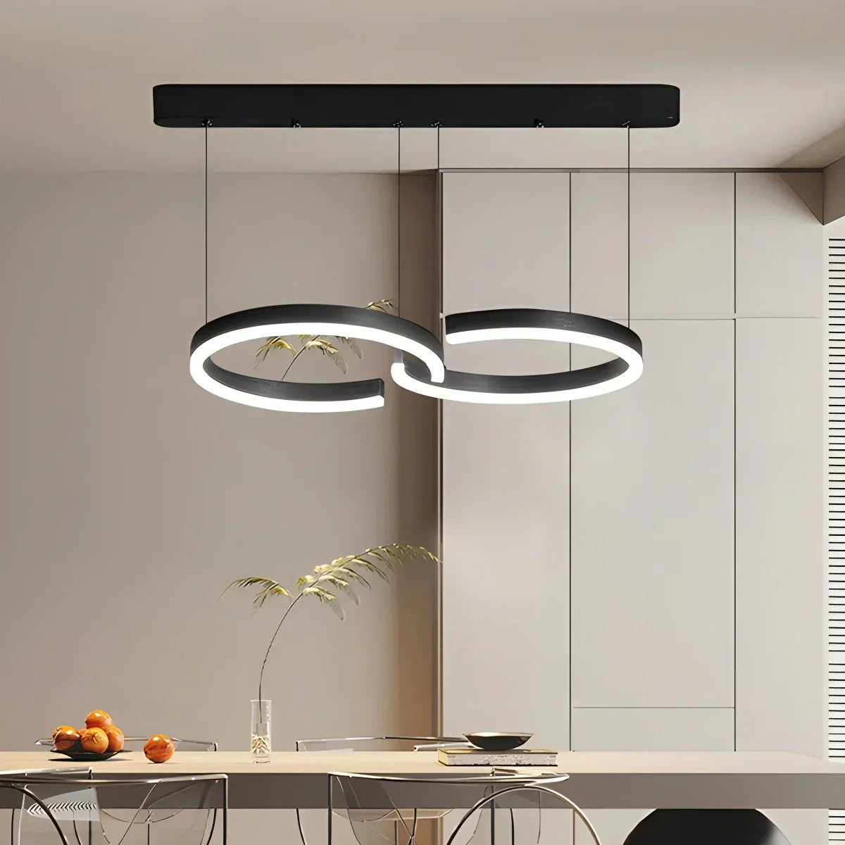 Nordische Pendelleuchte im luxuriösen Stil mit doppeltem C-Design | Desfino