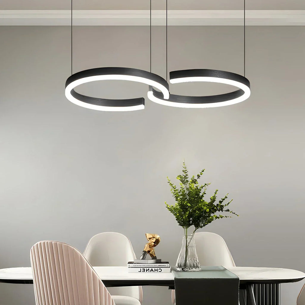 Nordische Pendelleuchte im luxuriösen Stil mit doppeltem C-Design | Desfino
