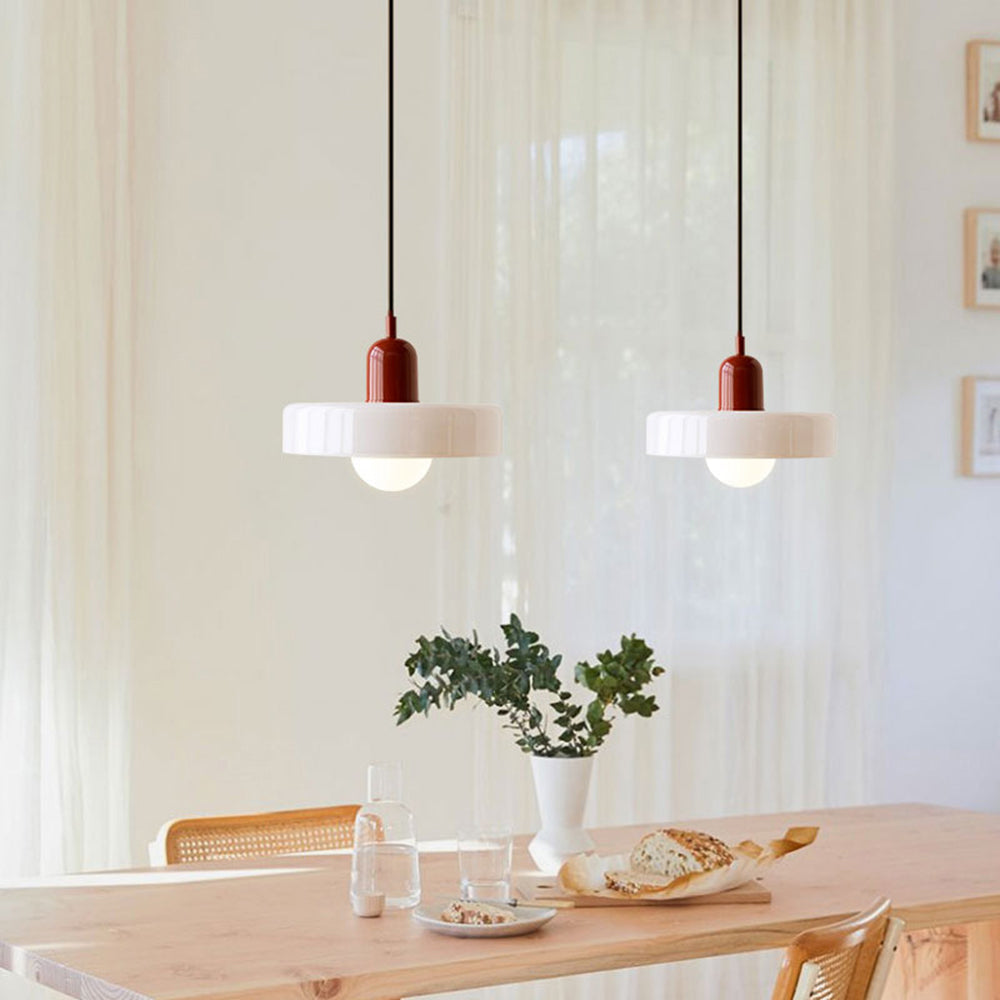 Aurelo Bauhaus-Pendelleuchte — Farbiger Glasschirm, rundes Baldachin