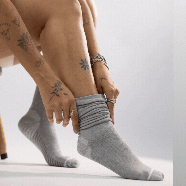 Knee-High Bamboo Compression Socks — 10–15 mmHg Graduated Support - Desfino