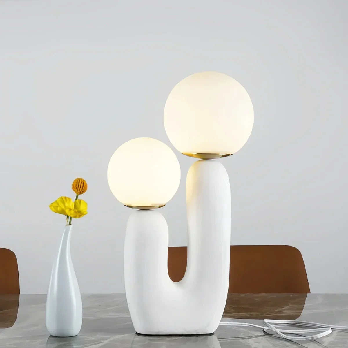 Rau strukturierte Harztischlampe | Desfino