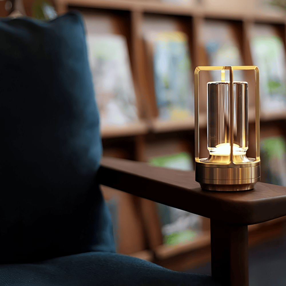 LumaNest 便携式防水 LED 台灯 — 温暖光芒 | Desfino
