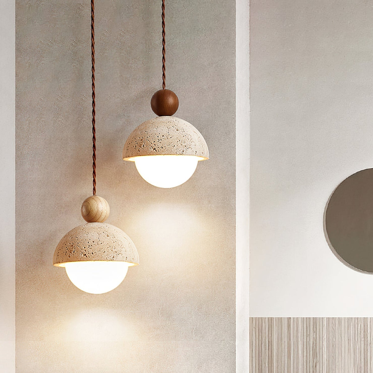 Suspension Lyra — Dôme en travertin, globe en verre et bois chaleureux | Desfino