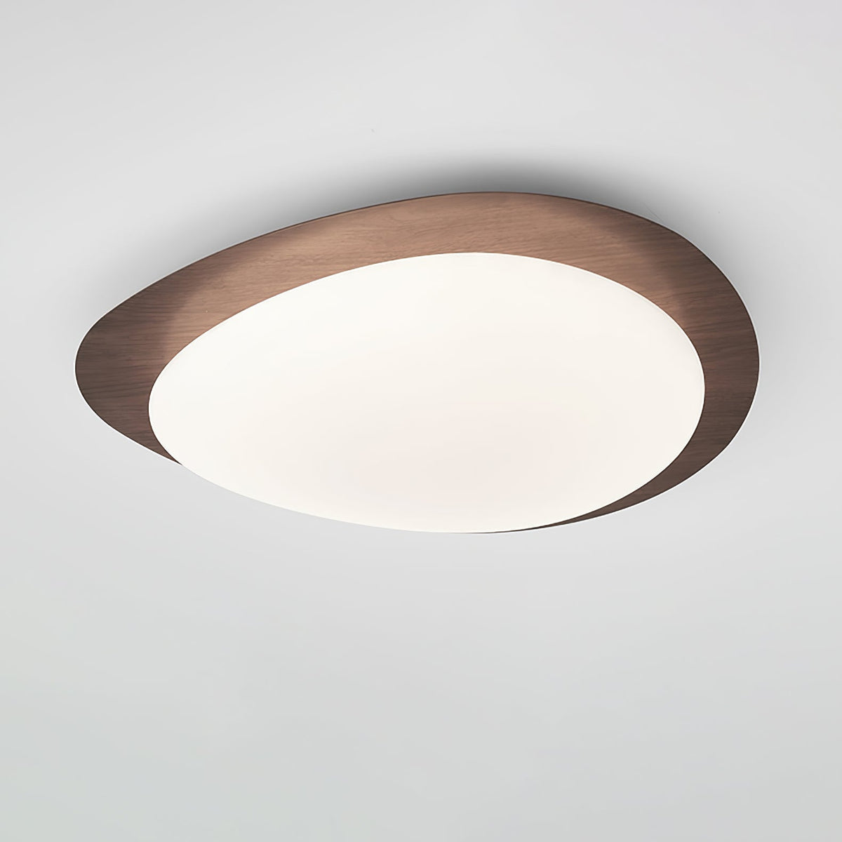 NexaRipple loftslampe i valnød med småstensdesign — varmt, blødt skær - Desfino